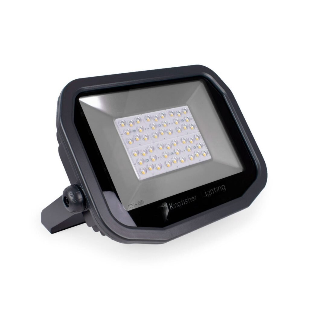 200 W asimetrinis lauko LED prožektorius – 26 000 lm – IP65