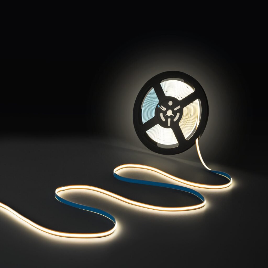 Vienos spalvos COB LED juosta – 24 V DC – galima karpyti – 11 W/m – 8 mm – IP20 – 10 metrų ritinys