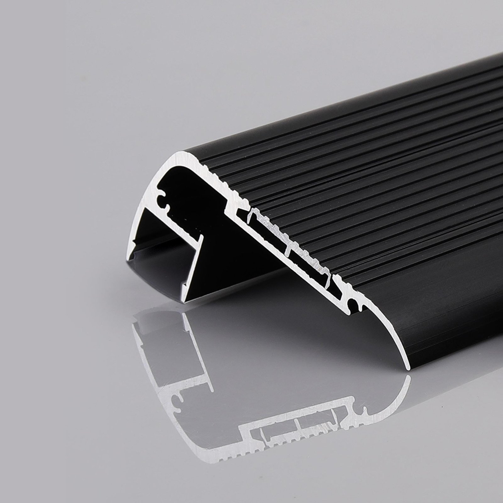 LED juostos profilis laiptams