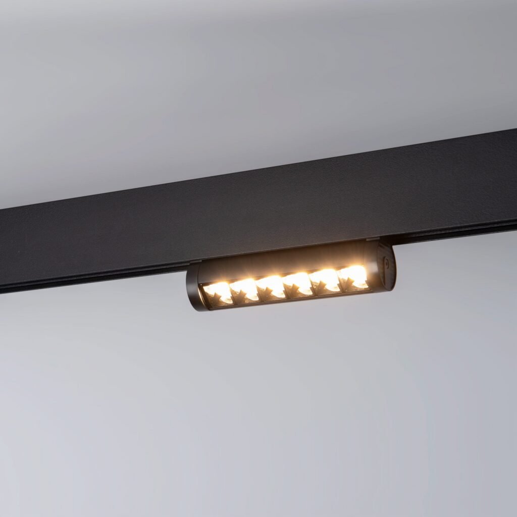 Reguliuojamas linijinis prožektorius magnetiniam takeliui 48V- 6W - OSRAM lustas - UGR18 - CRI90